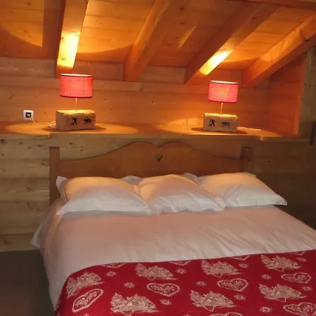 Alpine 9 Apartment *